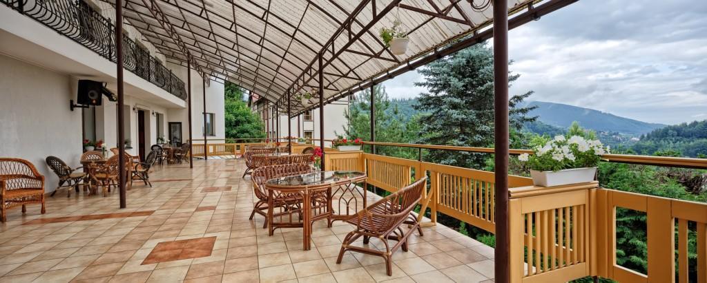 Karpaty Hotell Jaremtje Exteriör bild