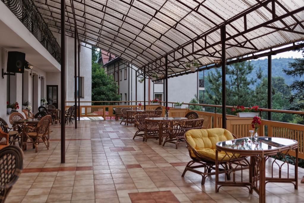 Karpaty Hotell Jaremtje Exteriör bild
