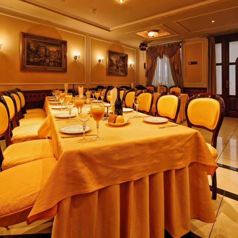 Karpaty Hotell Jaremtje Exteriör bild