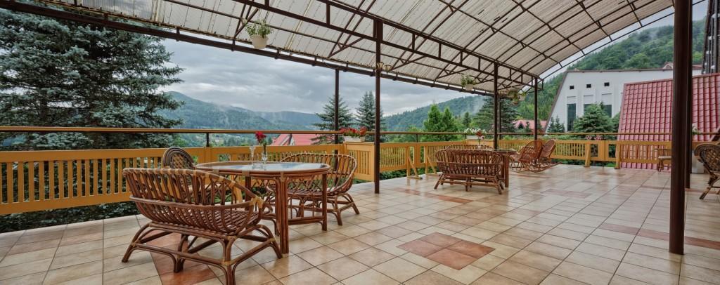 Karpaty Hotell Jaremtje Exteriör bild