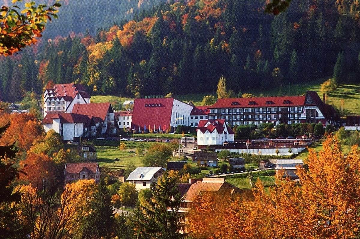 Karpaty Hotell Jaremtje Exteriör bild