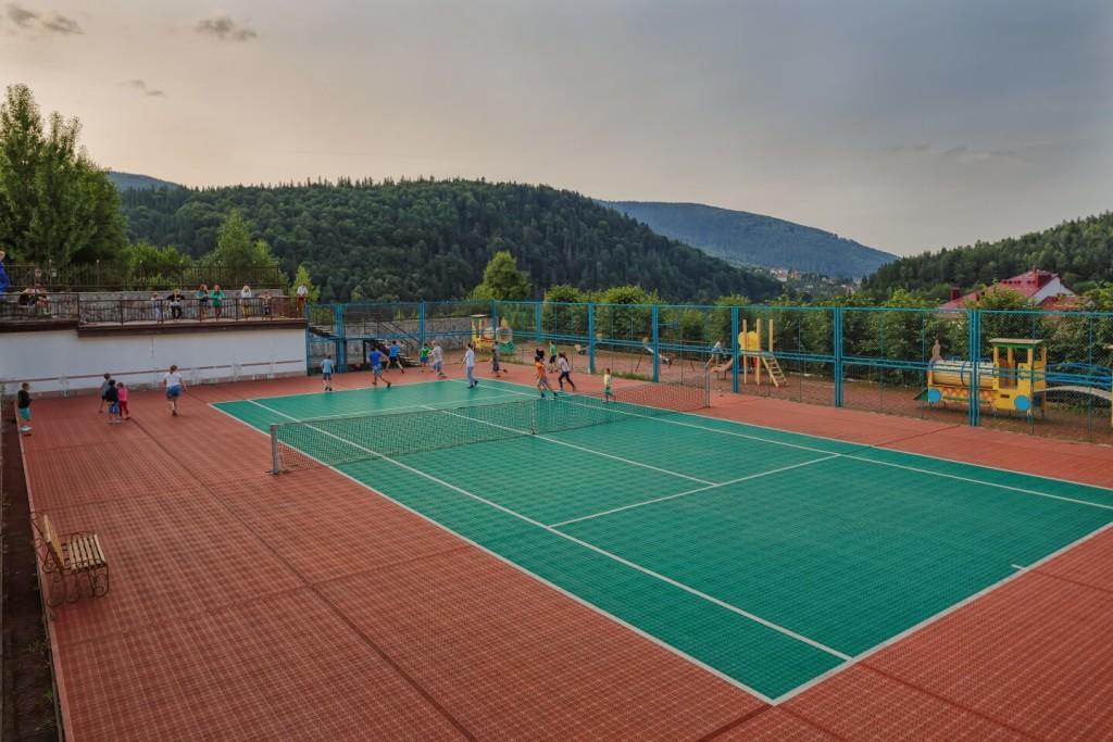 Karpaty Hotell Jaremtje Exteriör bild