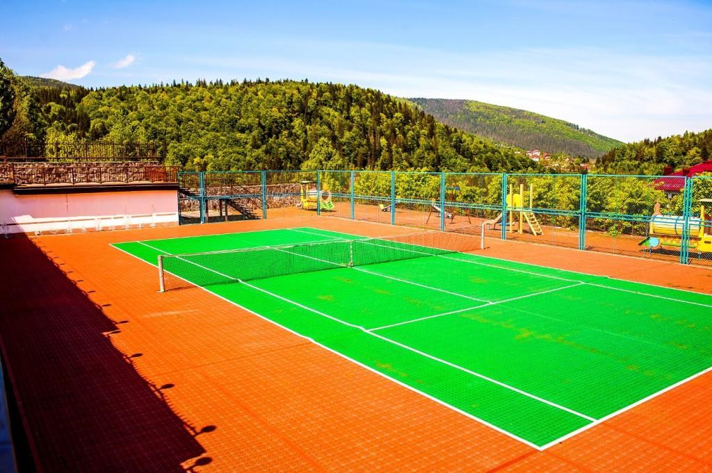 Karpaty Hotell Jaremtje Exteriör bild